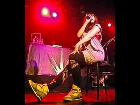 La Mala Rodriguez - Amonos po' encima fragmento