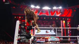 Eve Misses Moonsault To Kelly