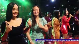 FUUL ALBUM GAJAHMADA