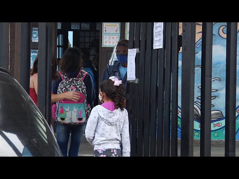 Escolas públicas de Búzios retornam com as aulas presenciais || portalmultiplix.com