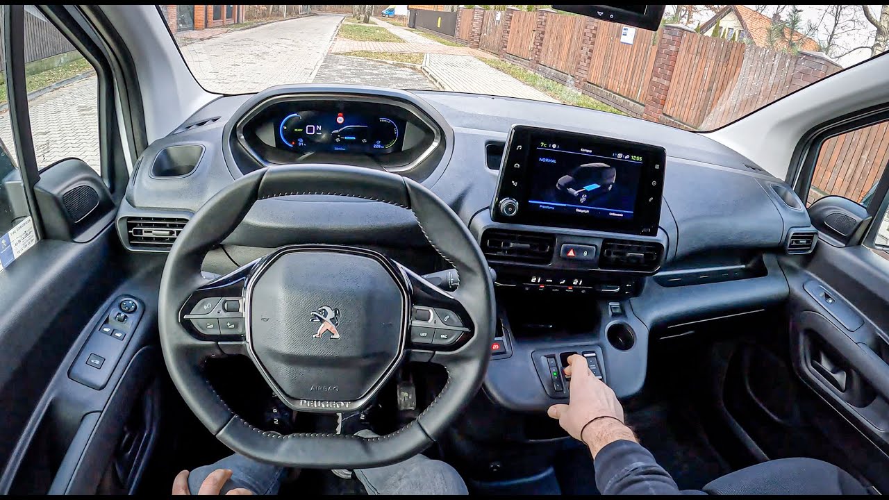 2022 Peugeot Partner review 