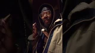 Een kunstmuseum zou me wel eens kunnen opsluiten. (klaagzang 4)