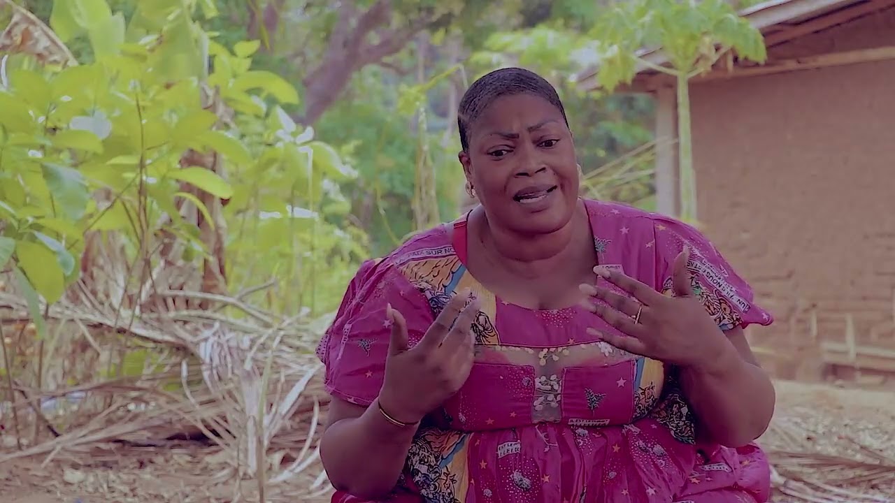 Zak est venue donner une intention de prière contre Edoudoua. Haricot Beans est aux anges. La honte