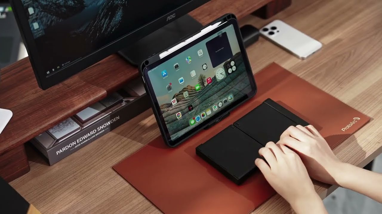 Mini Foldable Keyboard | Bluetooth 3.0 Touchpad for Multi-D-