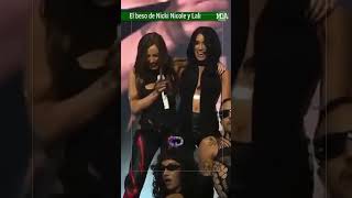 El beso de NICKI NICOLE y LALI ESPÓSITO en PLENO SHOW