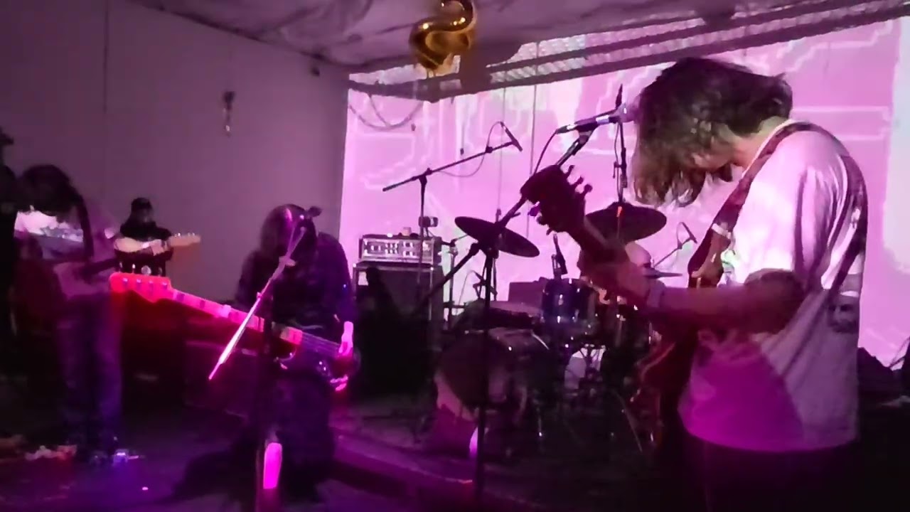 Soccer. - Houseplant @ Coyote Studios, Los Angeles: 01/03/2026