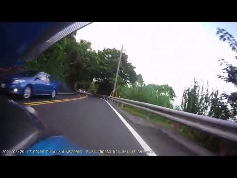 北宜公路九彎十八拐跨雙黃線超車