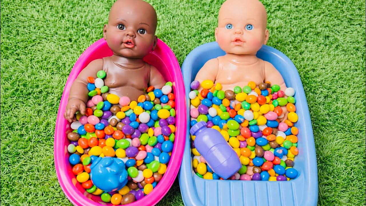  Rainbow BathTubs Candy with M&M's & Magic Slime Cutting Video