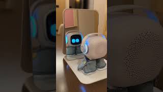 What does a robot do when it looks in the mirror? #livingai #emopet