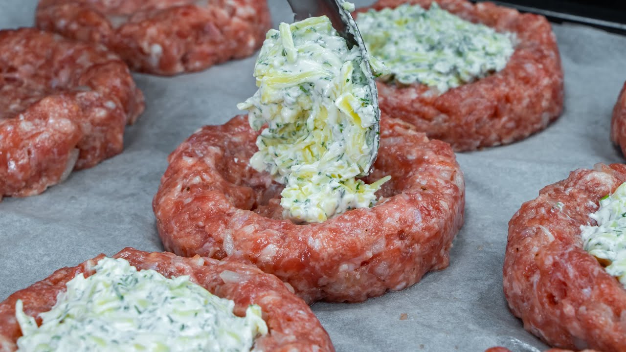 dredge cooked meatballs in flour dredge cooked meatballs in flour