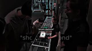 Jewelry Shop Owner Stops Diamond Thief. #shorts #thief