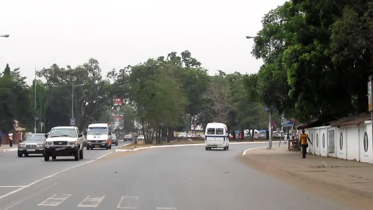 Giffard Road, Cantonments [HD] Accra, Ghana (December 2011) YouTube