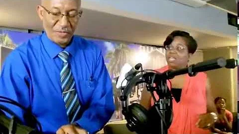 Entrepreneur Central with host Marjorie Waye and g...