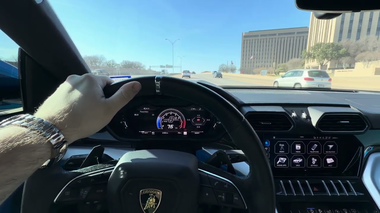 2020 URUS driving video