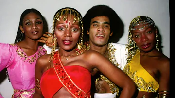 Boney M - Christmas Medley (Stille Nacht)