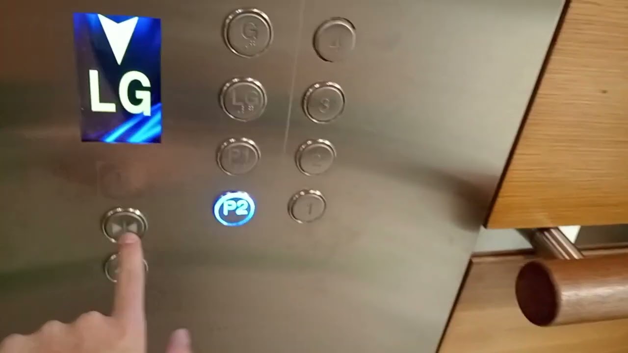 Otis Gen 2 Traction elevator at mid valley Southkey Johor batru Johor Malaysia elevator 6#