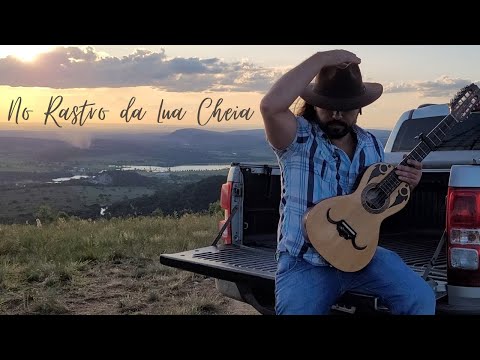 No Rastro da Lua Cheia