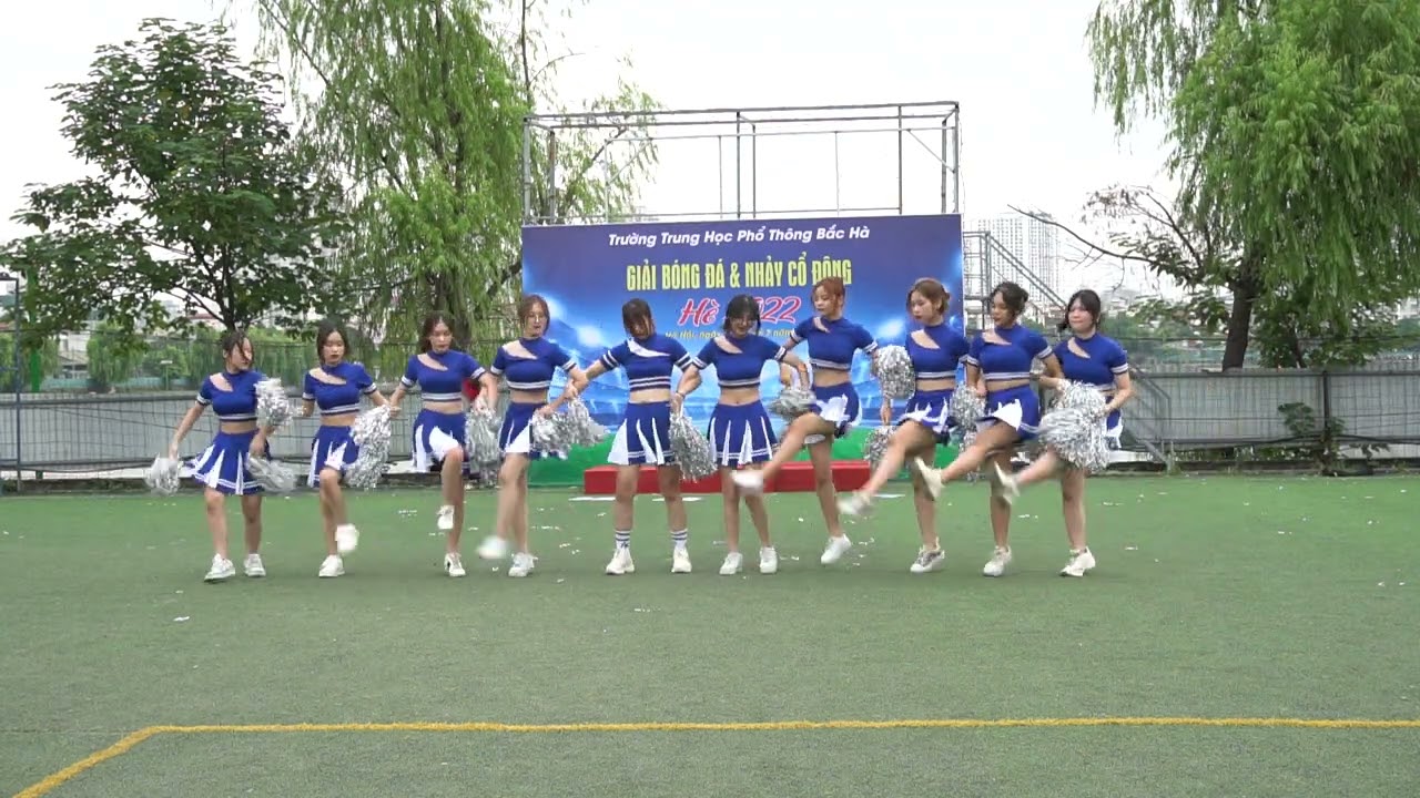 [Bóng đá Bắc Hà hè 2022]Nhảy cổ động 11D