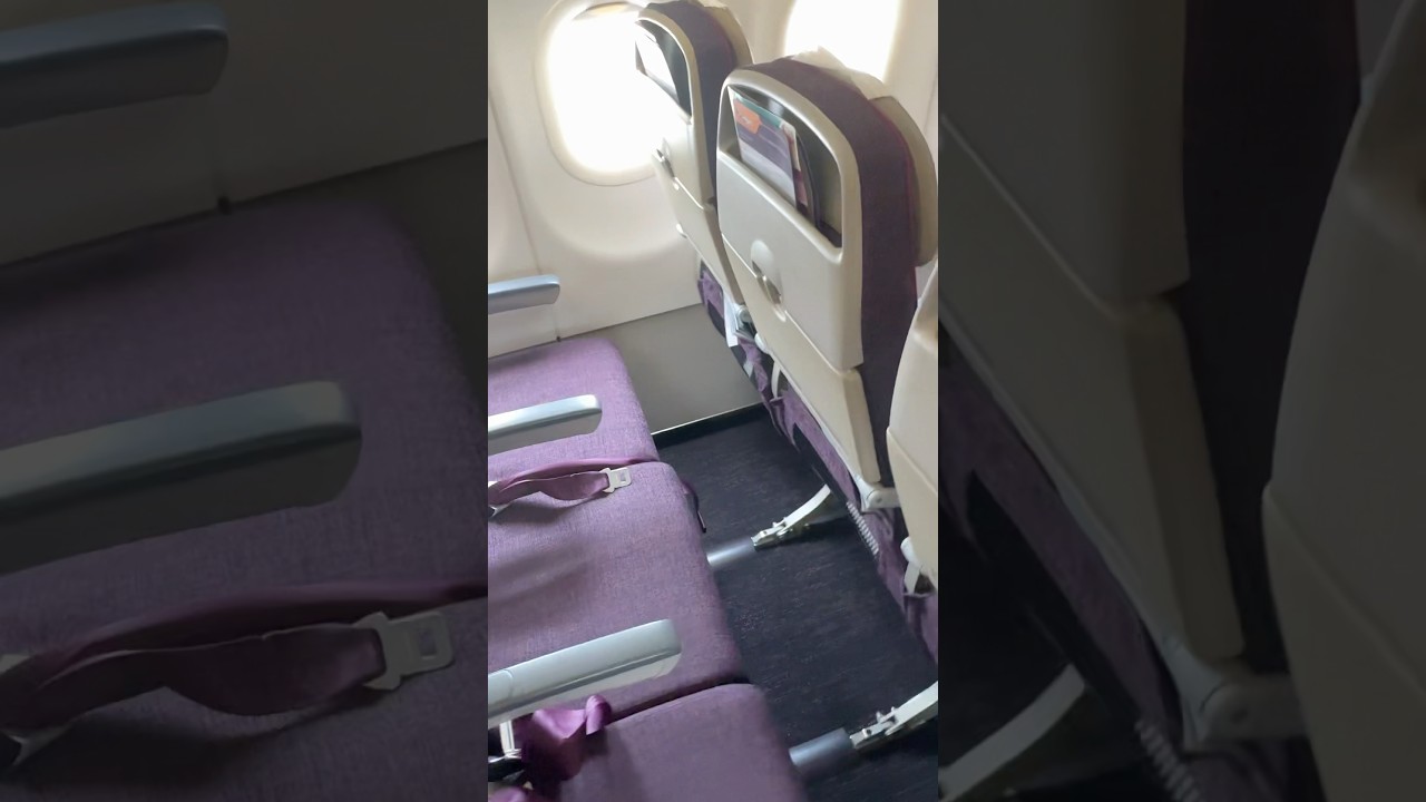 Thai Airways A320 cabin. Business and Economy class 