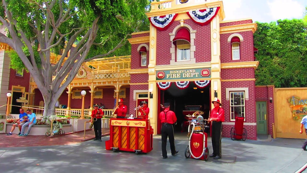 Disneyland Fire Department Band - YouTube