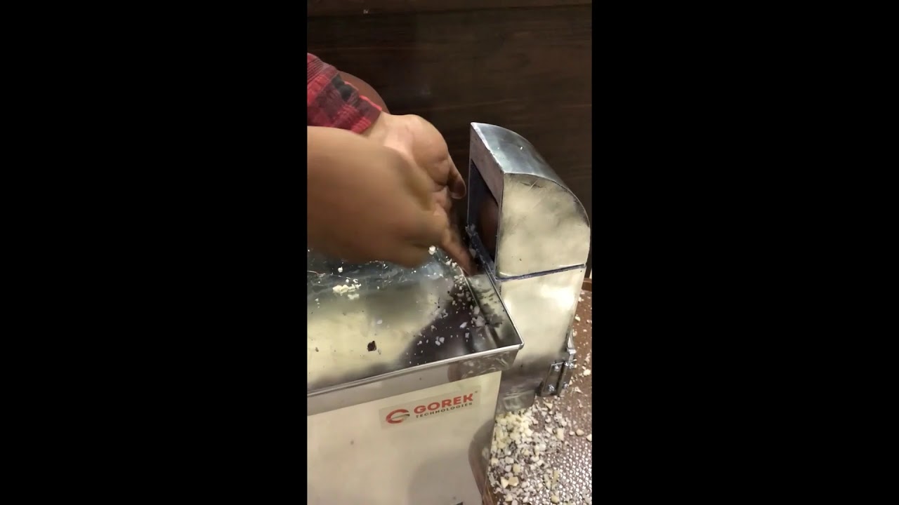 GOREK COCONUT CUTTER MACHINE / COPRA CUTTER