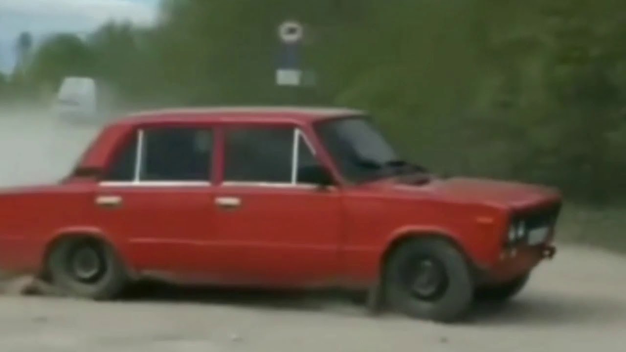 Ваз едет задом наперед