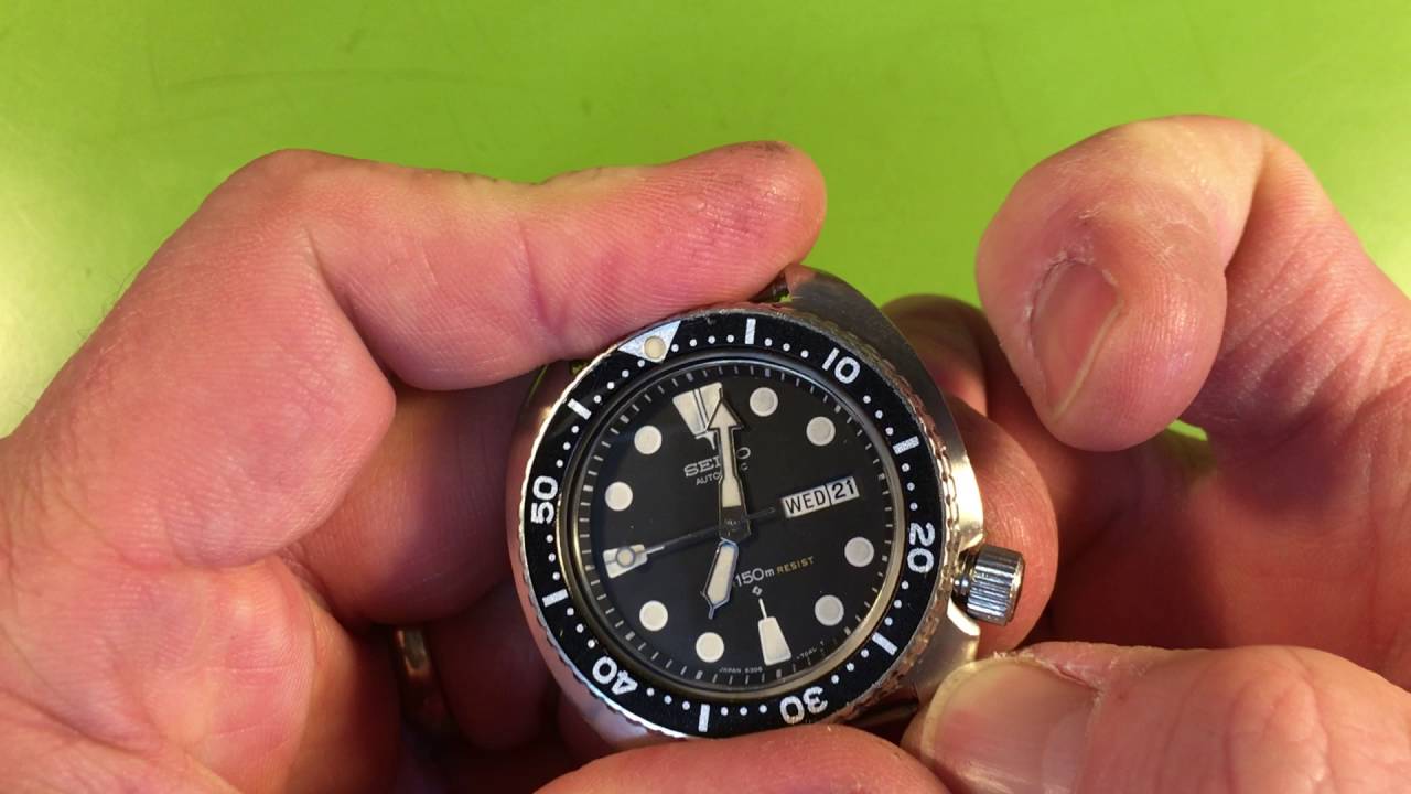 Seiko 6309 150m diver - manual winding, and care of the screw-down crown -  YouTube