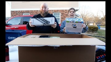 I ONLY PAID $360 for this $5,361 Amazon Customer Returns Mystery Pallet + HIGH END CAMERA GEAR