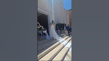 Wedding bouquet toss moment, watch till the end🫡 #respect #wedding #shorts