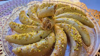 قرن غزال حلويات جزائرية 🇩🇿 تقليدية معسل للقلب بحشو بنين وهدا مكان 😋♥️