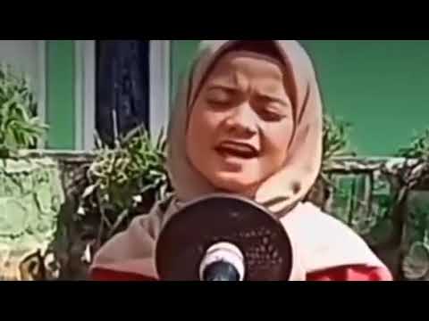 Subhanallah, ternyata ini penyanyi asli sholawat Burdah yang sering kita dengarkan..