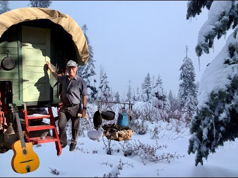 Let It Snow Played Gypsy Jazz Style – David Naiditch, Jeff Radaich, Brian Netzley