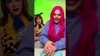 Como Comer Uma Torre Inteira De Donuts