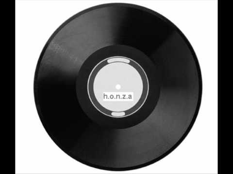 Phlash & Friends feat. Shea Soul - Runnin (Club Mix) - YouTube