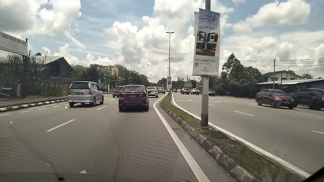 balik kerja sambil layan lagu ciptaan sendiri versi AI