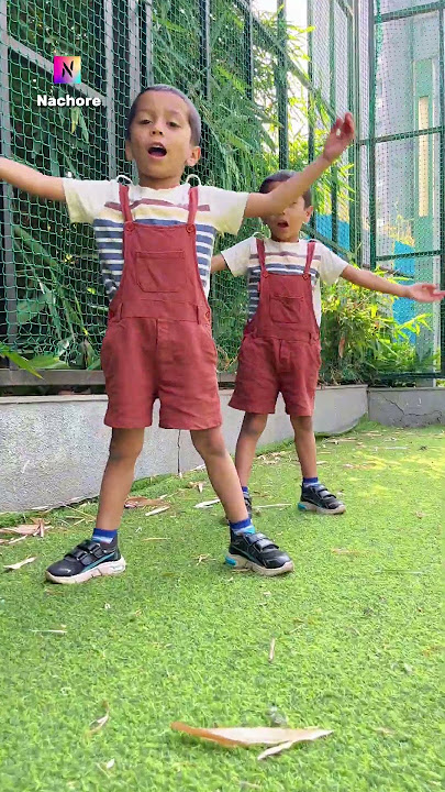 Aplich Hawa || #cutebaby #marathitadka #marathisong #dancevideo #twins #youtubeshorts  #nachore