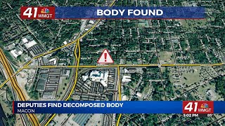 Coroner badly Decomposed Body Found On Emery Highway Lane In Macon