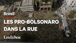 Jair Bolsonaro dénonce son inéligibilité devant une foule de partisans à São Paulo