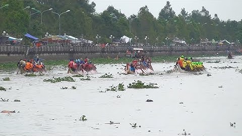 các đội ghe ngo tập luyện quá hấp dẫn trên sông MASPÊRÔ 1/11/2025