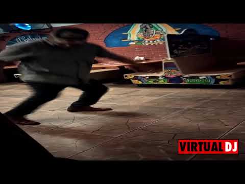 sonido pirata - DJ RAFY bailando el pasó del chavito 😂