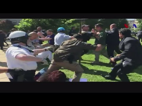 Βίαιη επίθεση εναντίον Κούρδων, έξω από την τουρκική πρεσβεία στην Ουάσιγκτον
