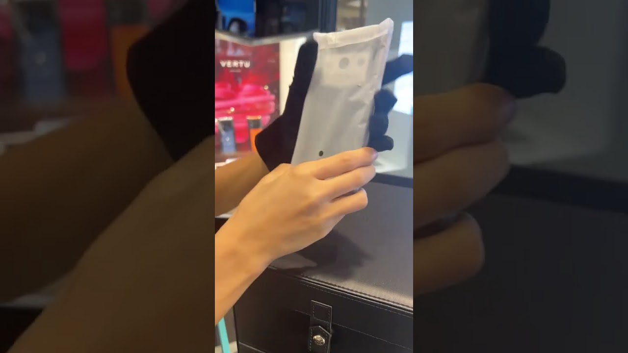 How Does the Metavertu 2 Max Redefine the Future of Luxury Phones? - YouTube