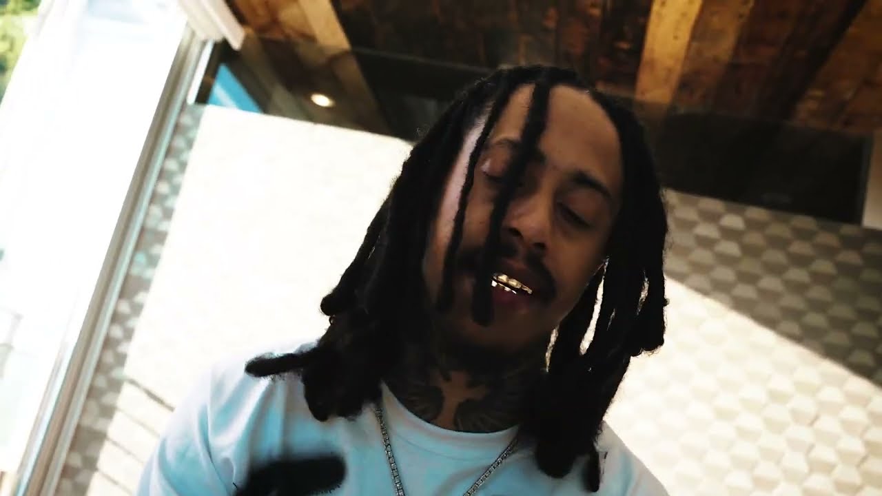 Watch TONY SHHNOW -  EVERYTHING MATCH (OFFICIAL VIDEO) on YouTube