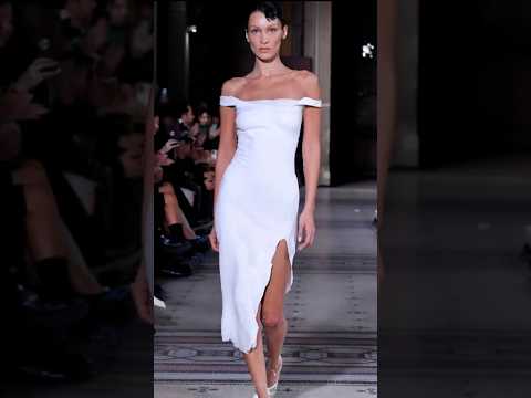 Video Bella Hadids Iconic Spray Dress Moment | Coperni SS23
