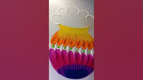Pongal pot rangoli // Sankranti muggulu // pongal paana kolam#pongalkolam