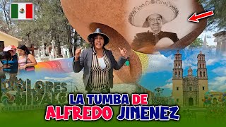 Así es la TUMBA del cantante MEXICANO *ALFREDO JIMÉNEZ*😱 en Dolores Hidalgo 🇲🇽 ¡MURIÓ JOVEN!!