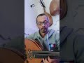 عزف العود بلا قيود لحن ارتجالي يأسر الأذهان      