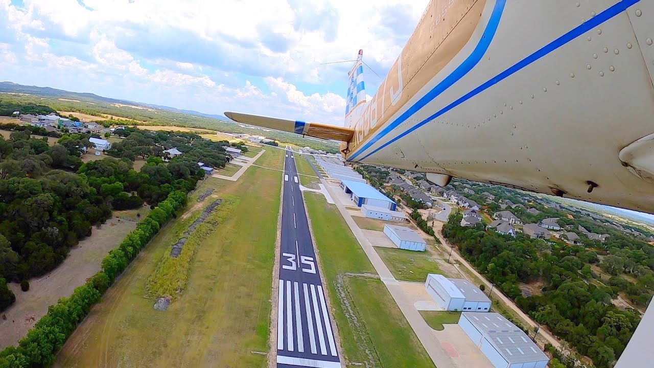 Student pilot solo flight Learn to Fly. Cessna 150 towplane tows