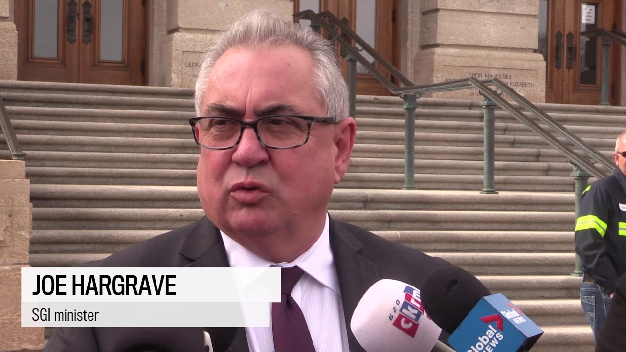 New legislation aims to improve tow truck driver safety - YouTube