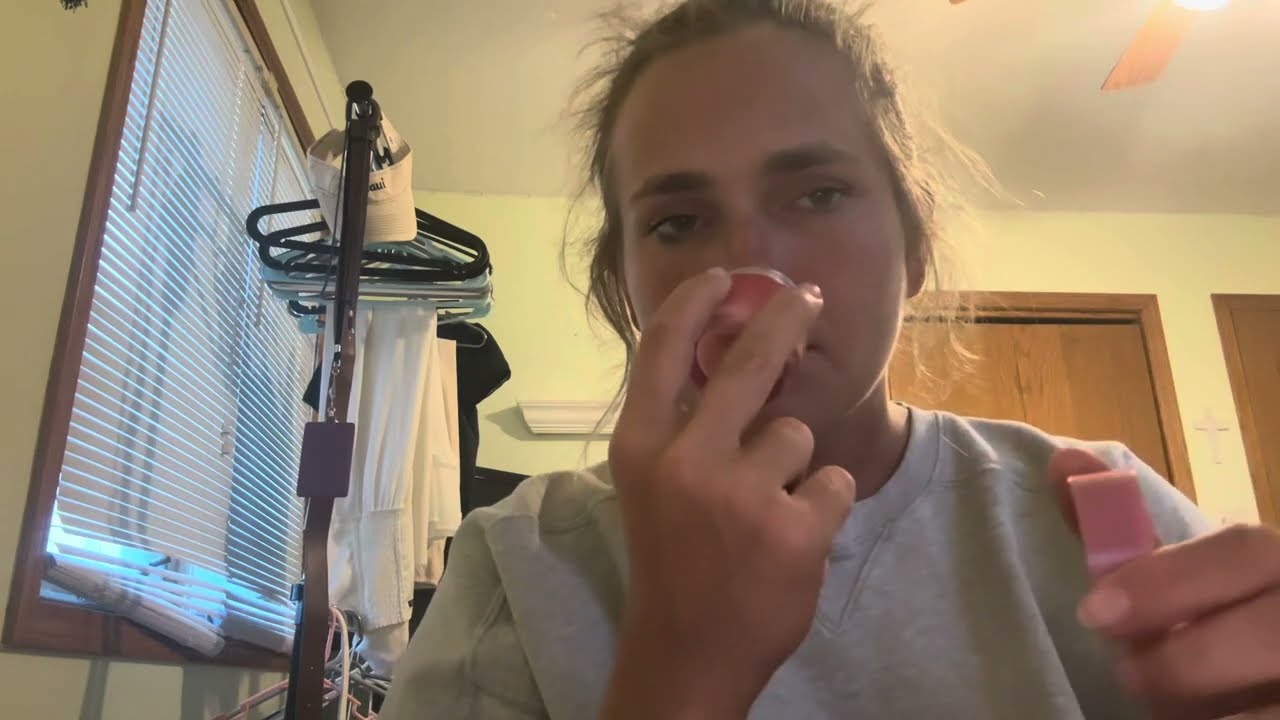 An idiot does your makeup for 6 minutes ( ASMR )